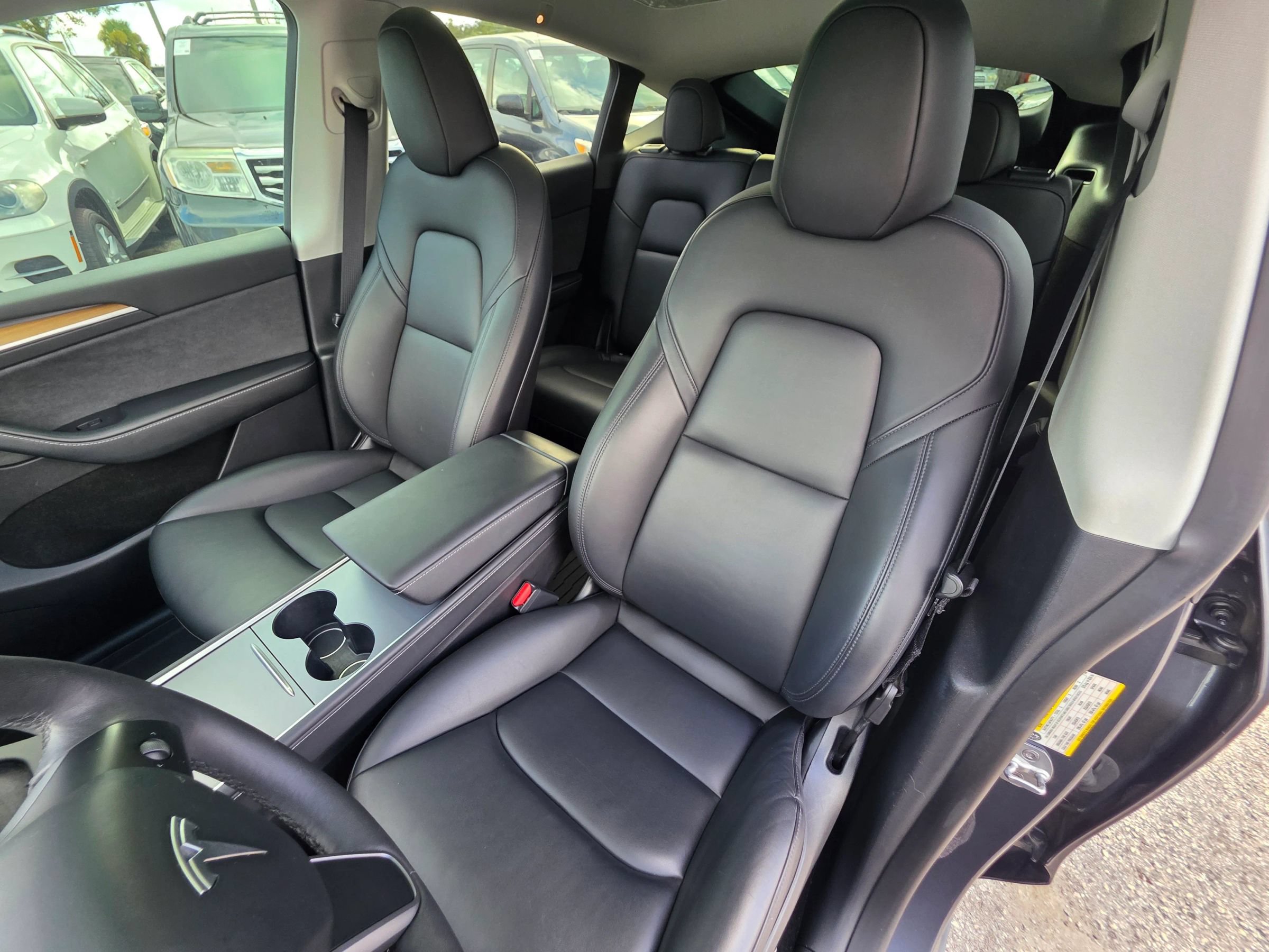 Used 2023 Tesla Model Y Long Range AWD/4WD image 12