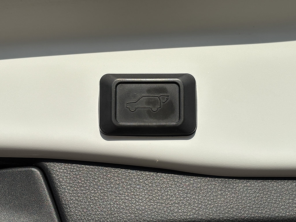 Certified 2021 Toyota RAV4 XSE w/ Weather Package AWD/4WD image 8