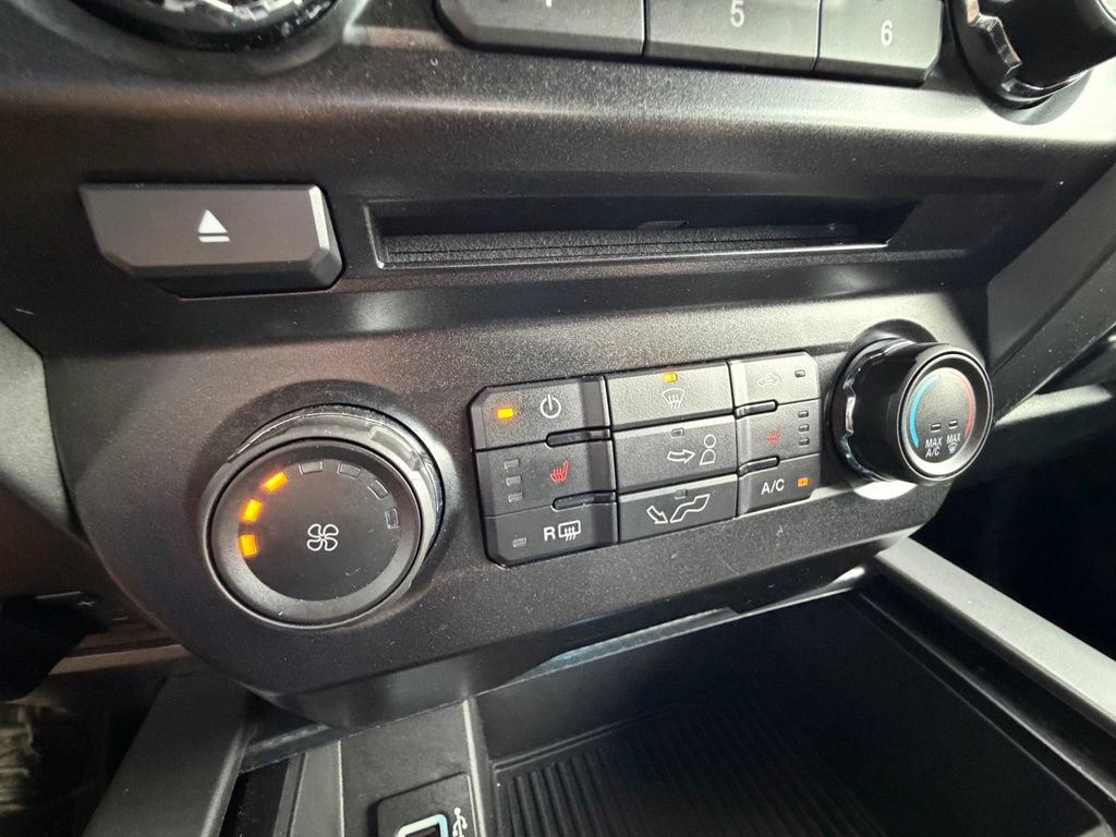 Used 2018 Ford F150 XLT w/ Equipment Group 302A Luxury AWD/4WD image 26