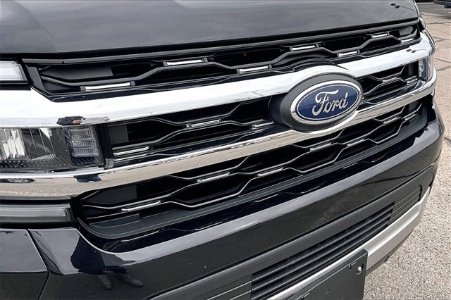 Used 2024 Ford Expedition Limited image 30