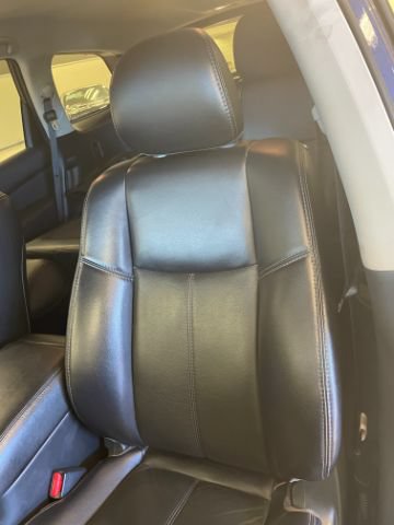 Used 2020 Nissan Pathfinder SL FWD image 12
