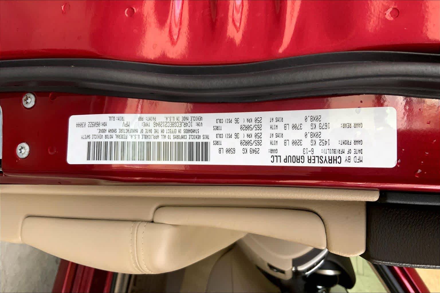 Used 2014 Jeep Grand Cherokee Overland RWD image 31