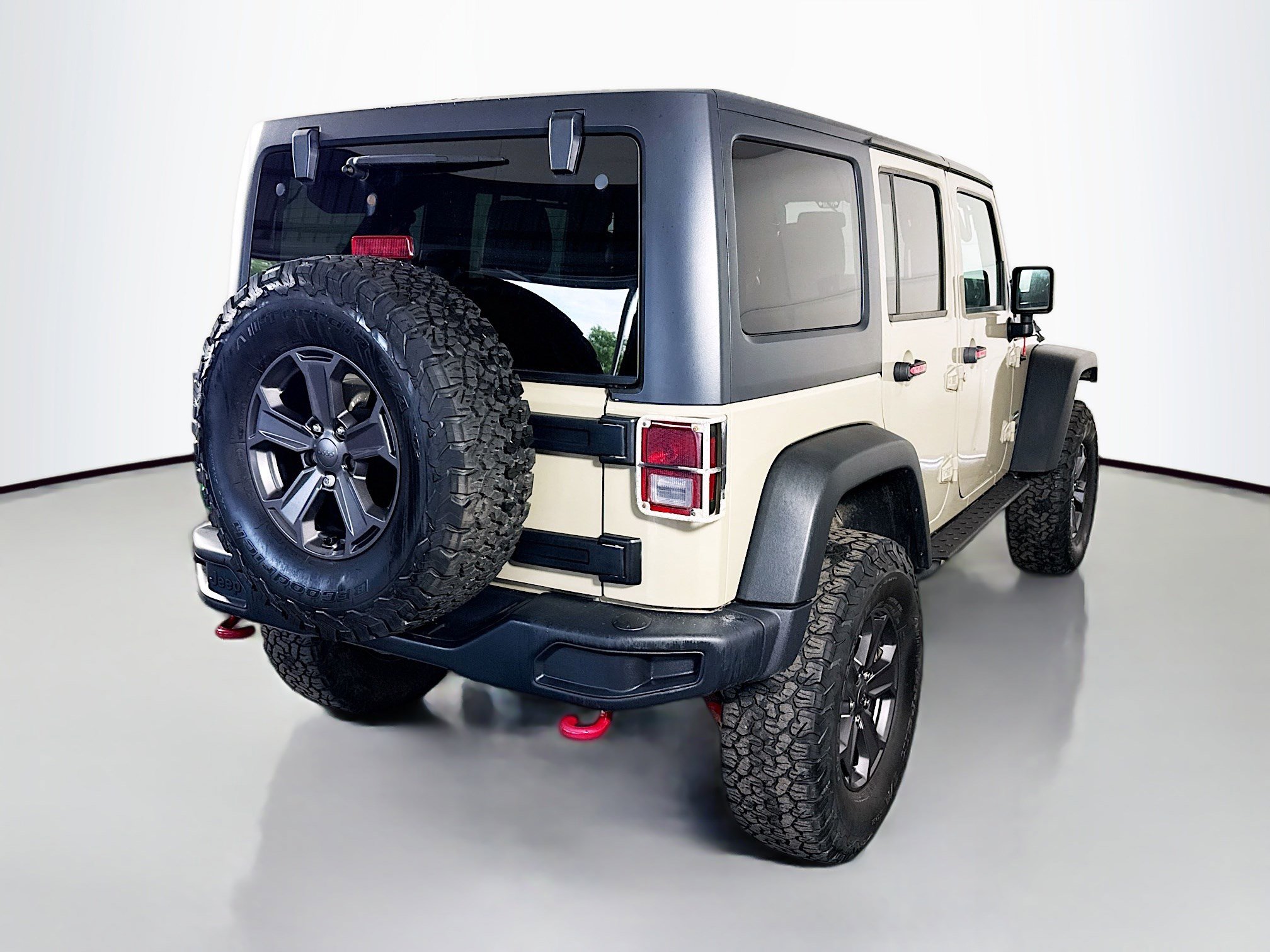 Used 2018 Jeep Wrangler Unlimited Rubicon w/ Connectivity Group image 10