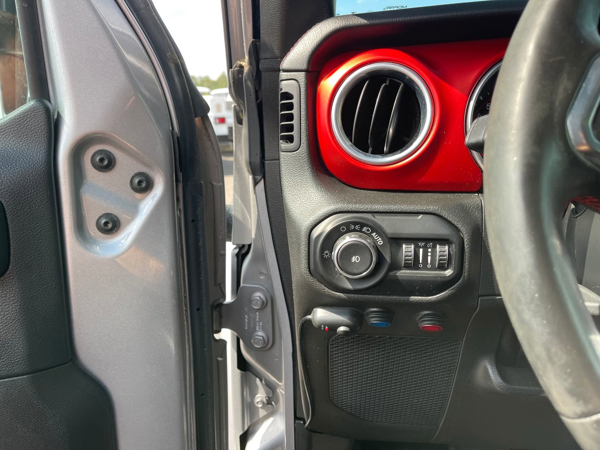 Used 2018 Jeep Wrangler Unlimited Rubicon w/ Dual Top Group image 15