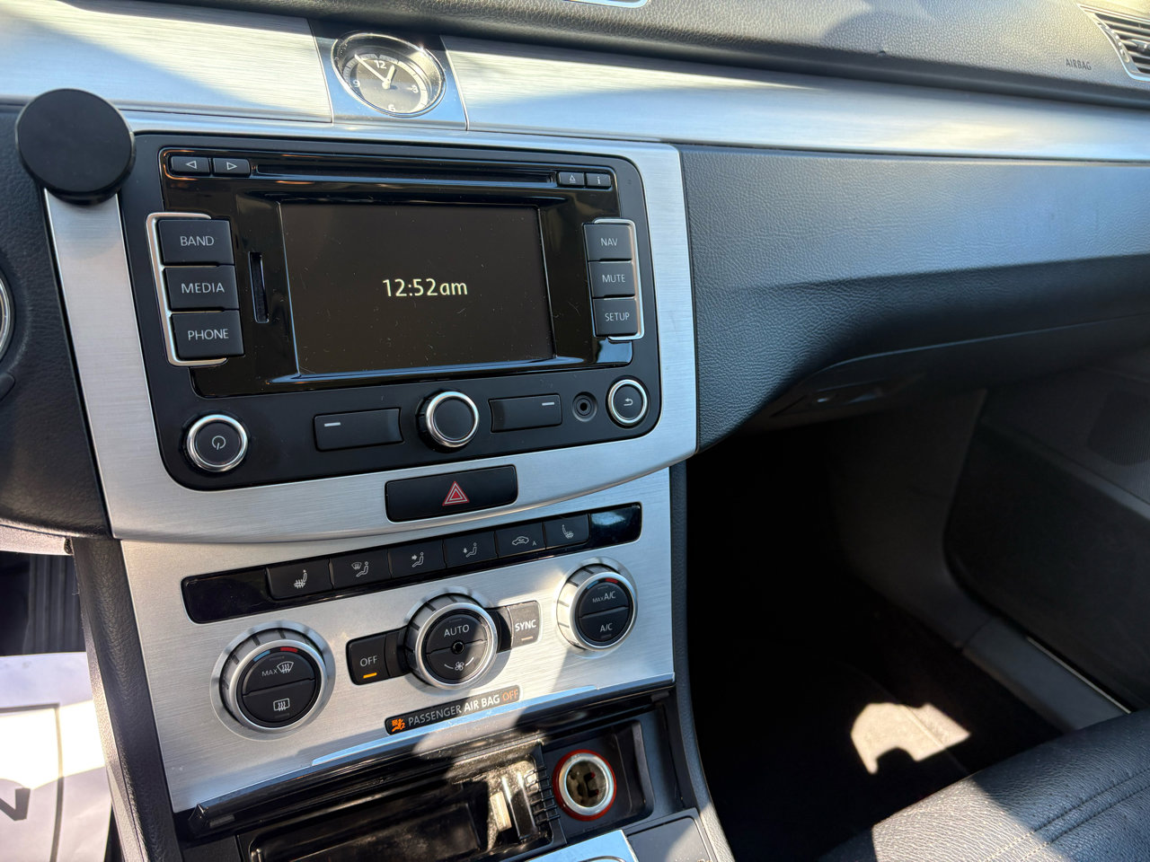 Used 2015 Volkswagen CC Sport image 11