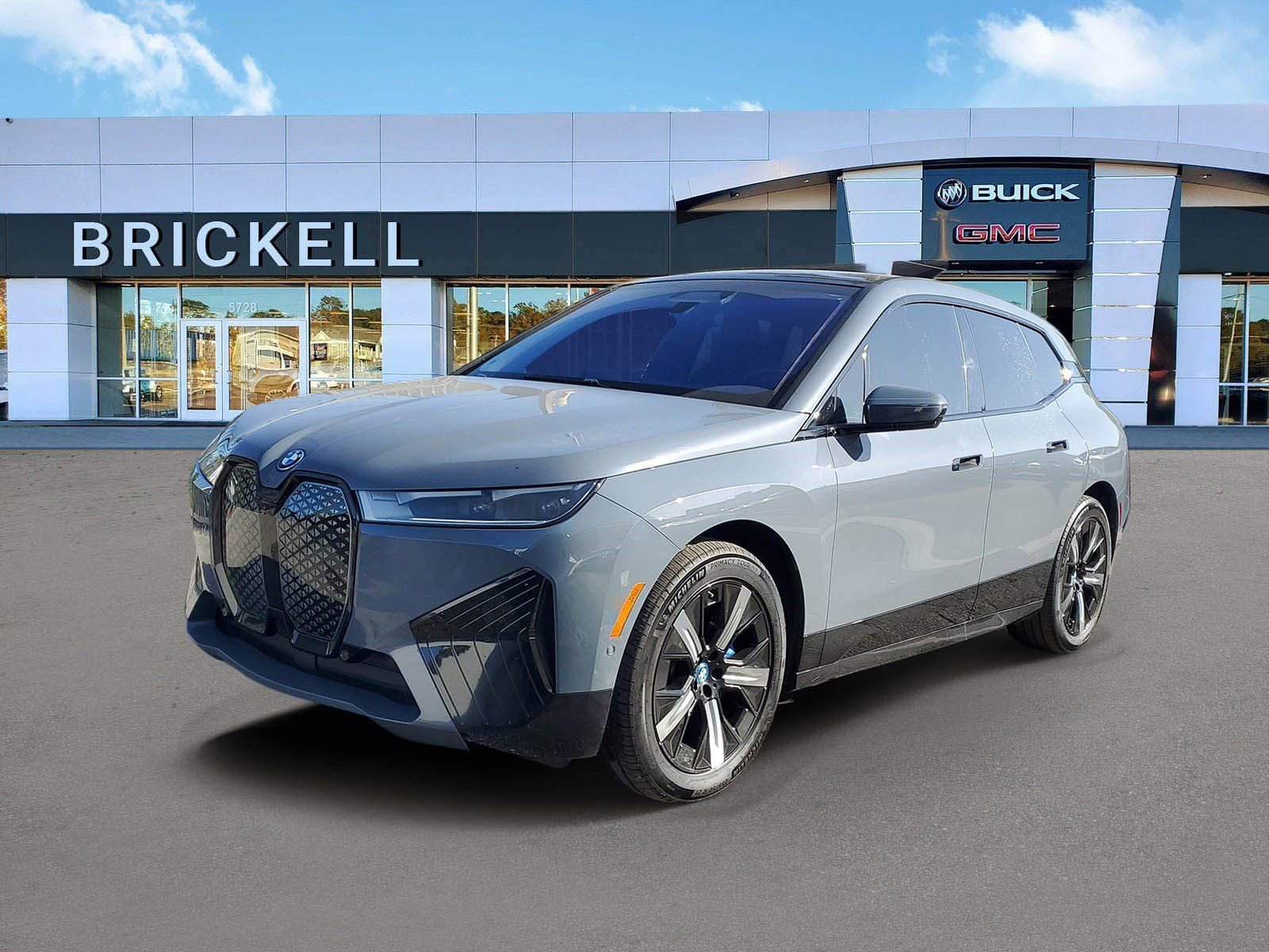 Used 2024 BMW iX xDrive50 w/ Sport Package image 30