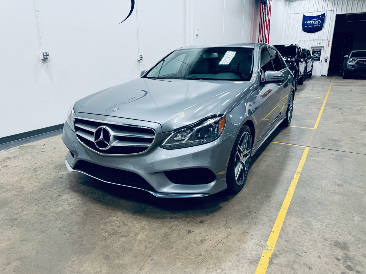 Used 2014 Mercedes-Benz E 350 Sedan image 3