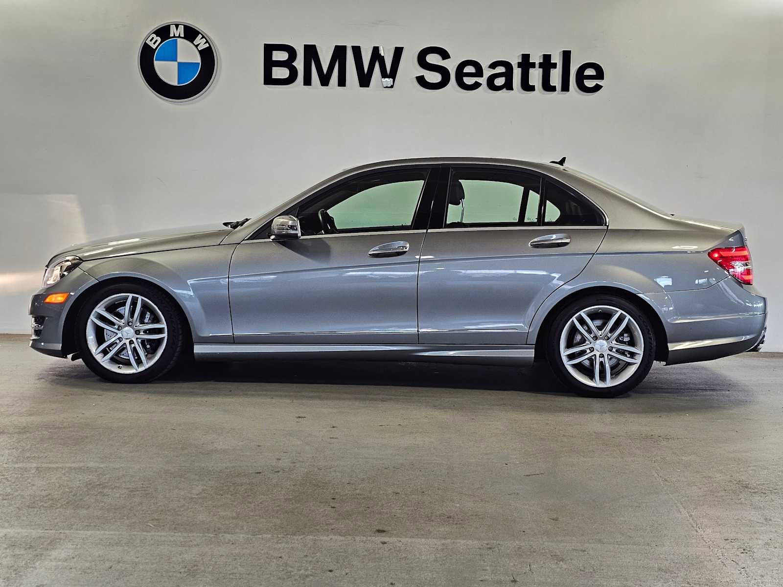 Used 2013 Mercedes-Benz C 300 Sport image 3