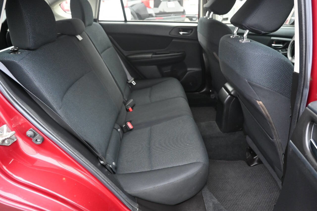 Used 2013 Subaru Impreza 2.0i Premium w/ All-Weather Pkg AWD/4WD image 13