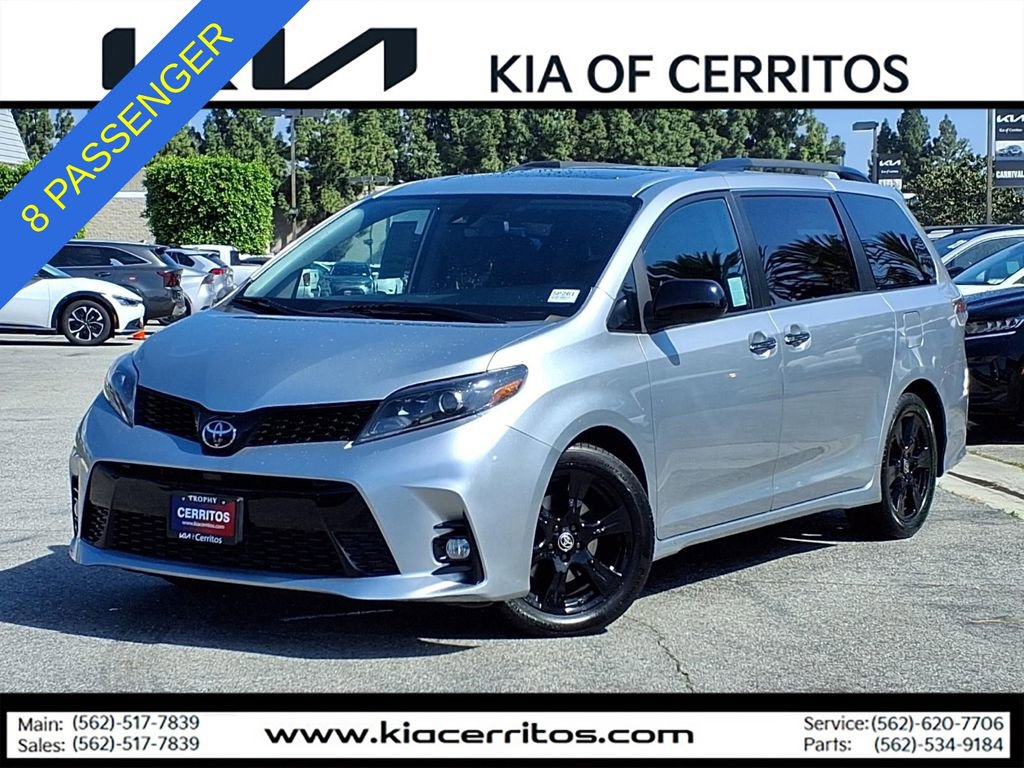 Used 2020 Toyota Sienna SE w/ SE Preferred Package