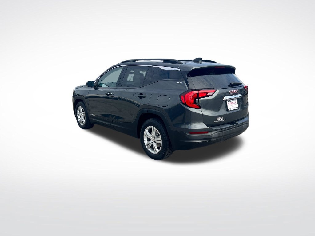 Used 2020 GMC Terrain SLE w/ Driver Convenience Package FWD image 4