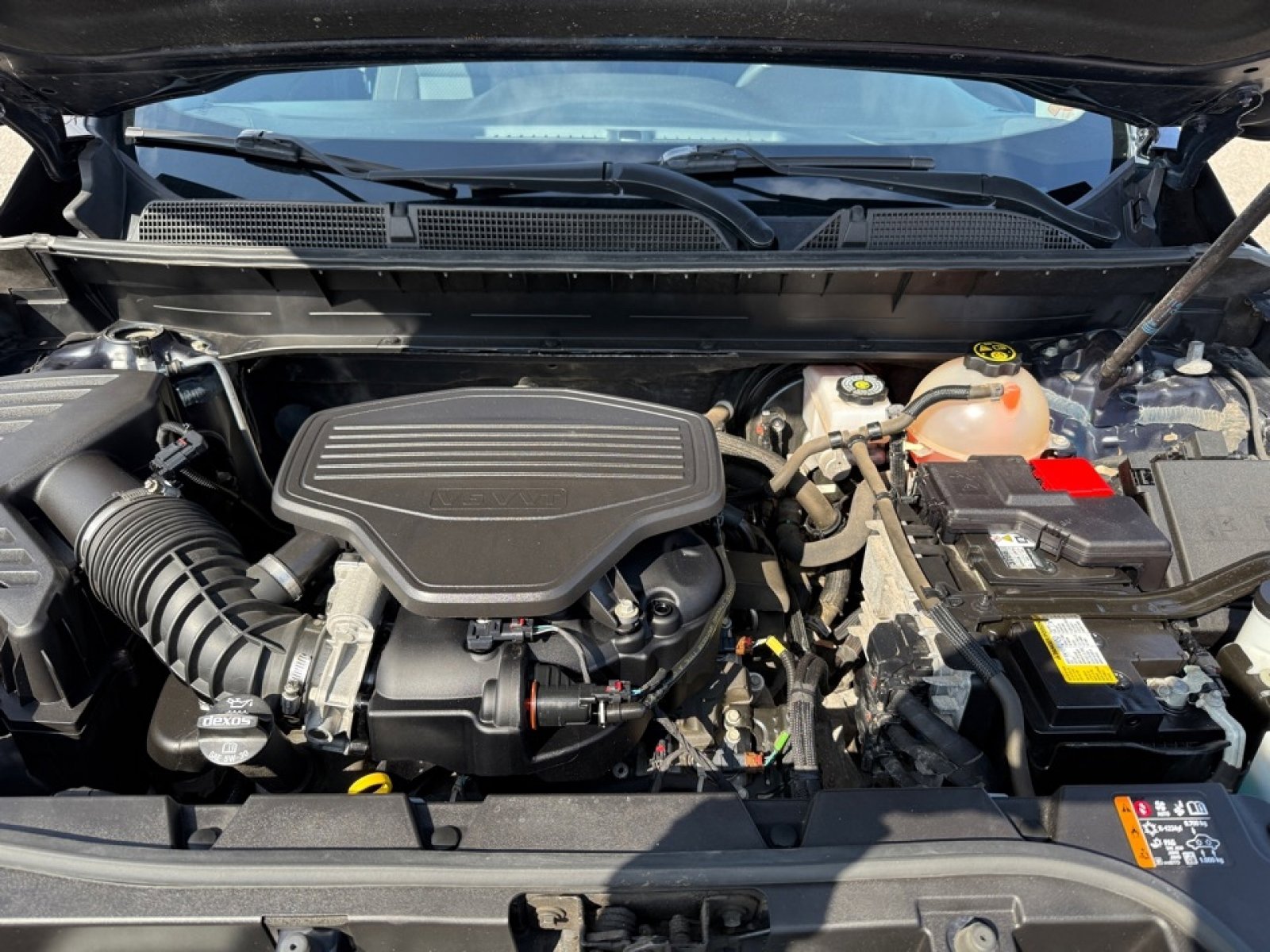 Used 2021 GMC Acadia SLE w/ GMC Pro Grade Package image 41