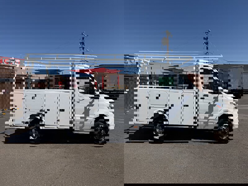 Used 2023 Mercedes-Benz Sprinter 3500 image 5