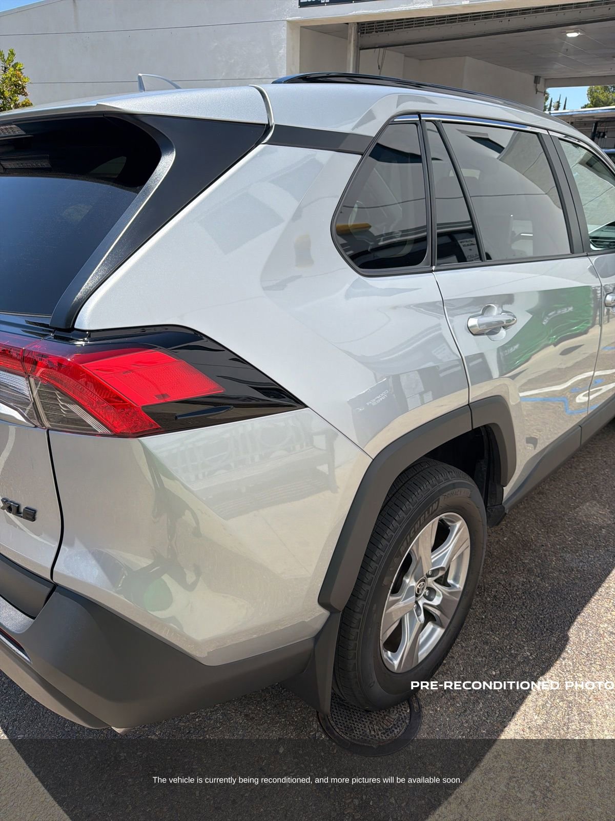 Used 2025 Toyota RAV4 XLE FWD image 7