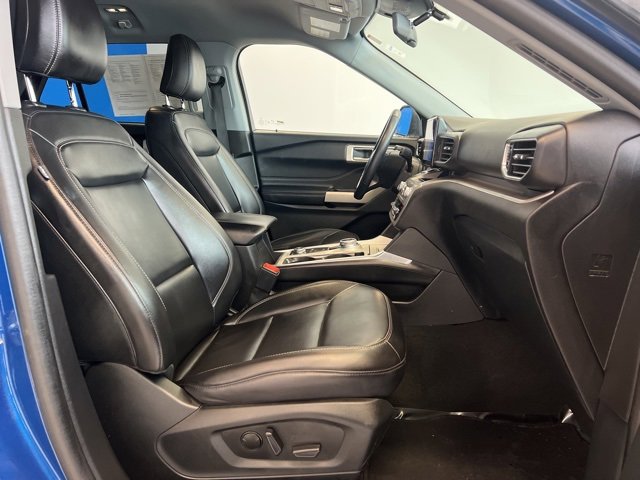 Used 2023 Ford Explorer XLT w/ Equipment Group 202A image 10