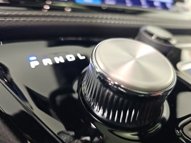 New 2026 Chrysler Pacifica Limited w/ S Appearance Package image 21