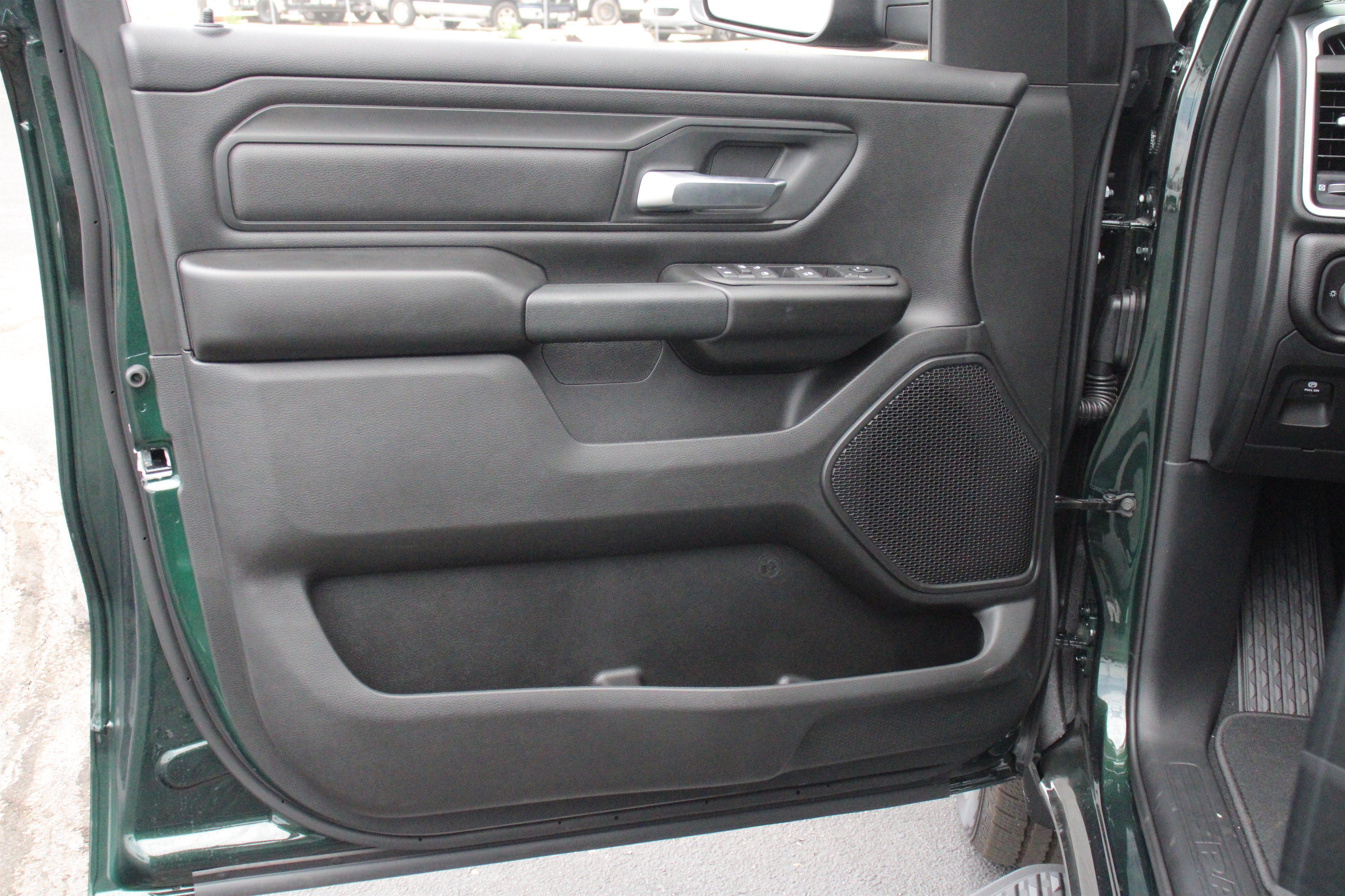 New 2026 RAM 1500 Express AWD/4WD image 6