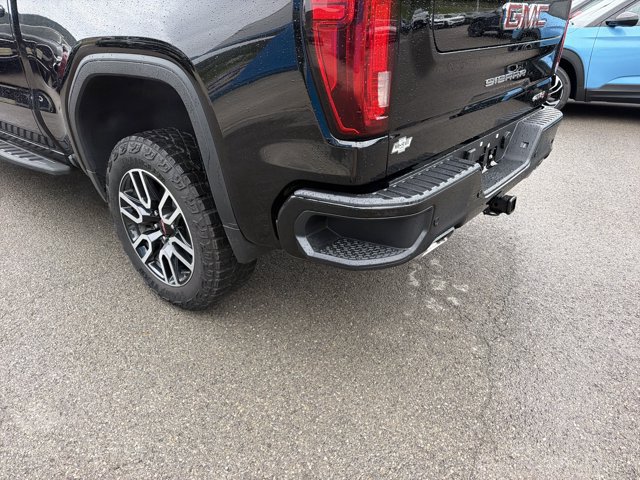 Used 2026 GMC Sierra 1500 AT4 w/ AT4 Premium Package AWD/4WD image 8