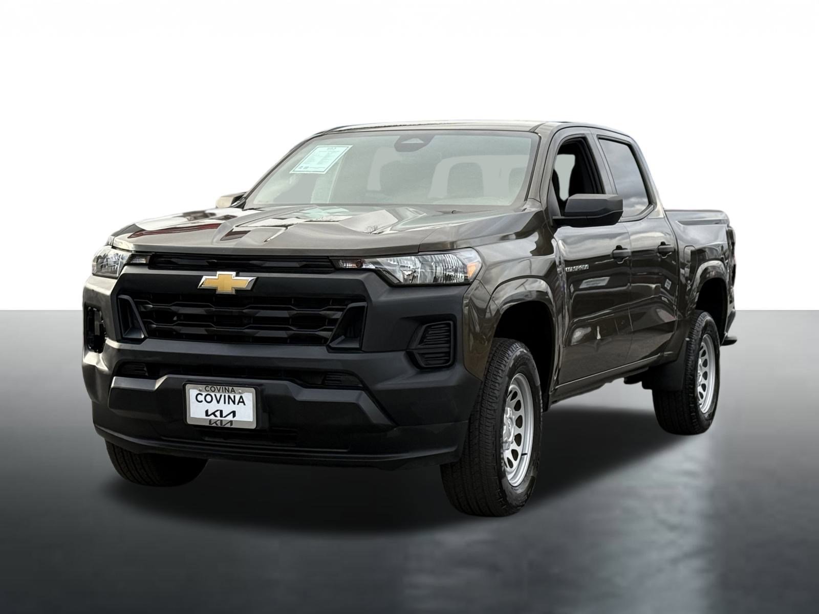 Used 2024 Chevrolet Colorado W/T image 4
