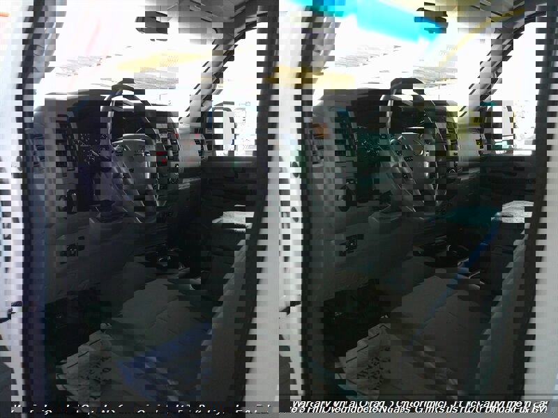 Used 2014 Nissan NV 2500 SV w/ Technology Package image 12