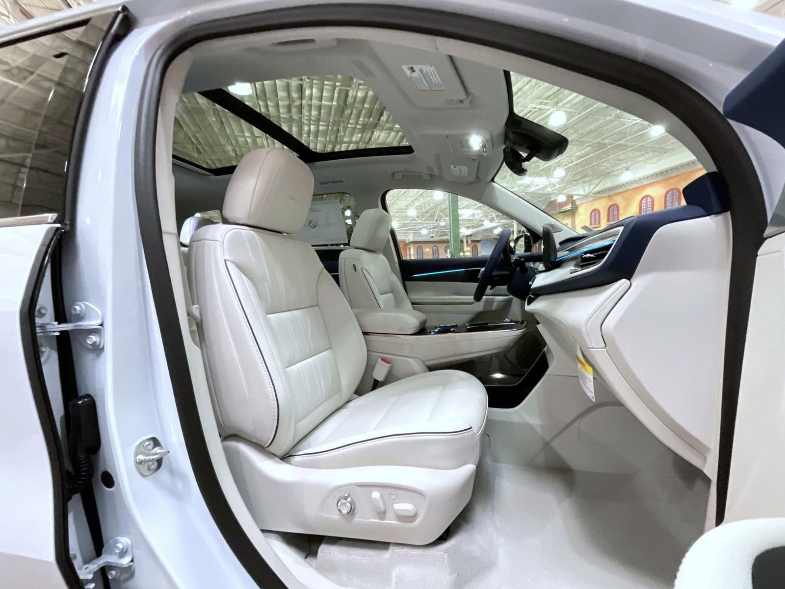 New 2026 Buick Enclave Avenir w/ Super Cruise Package image 15