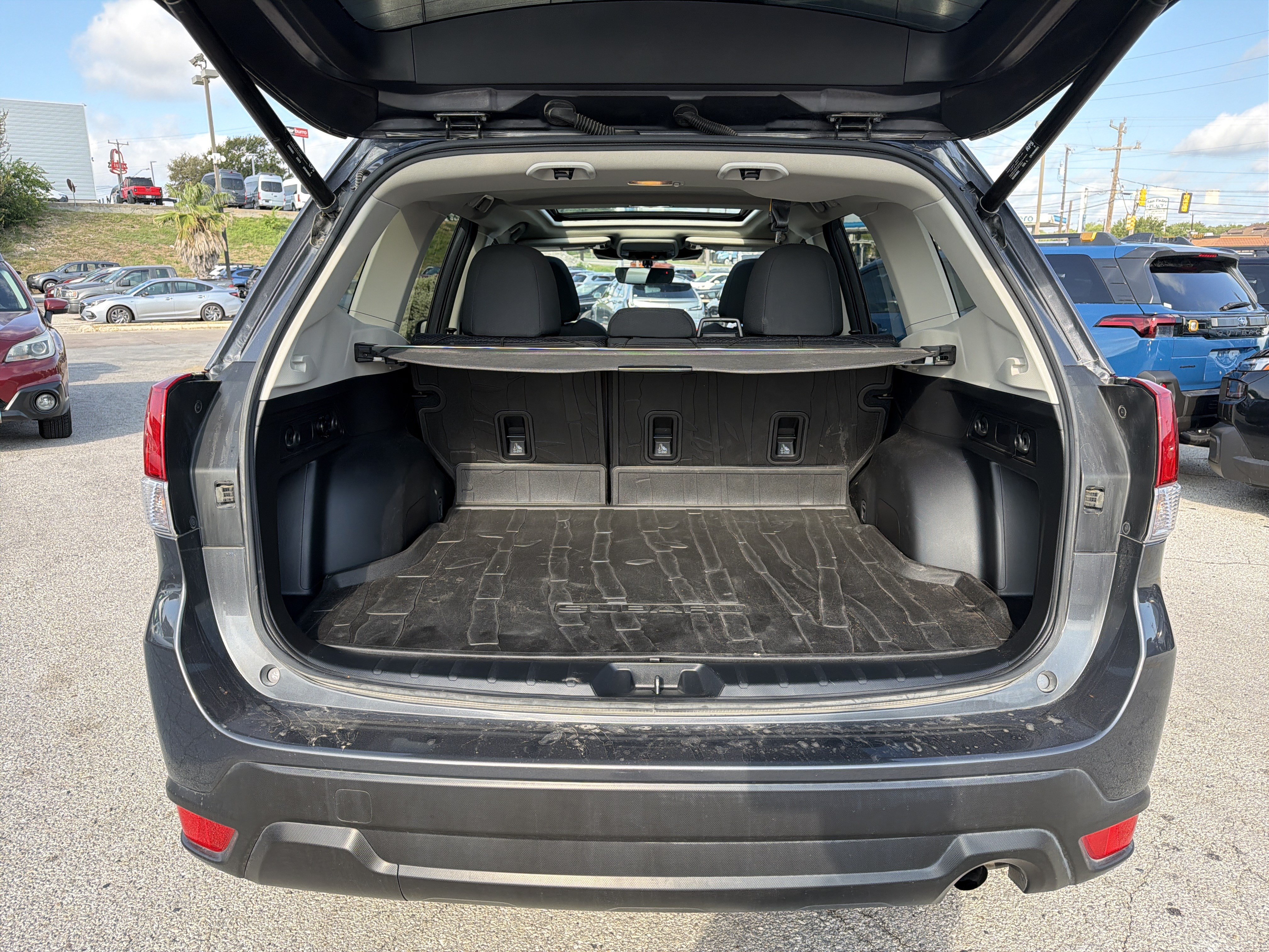 Used 2024 Subaru Forester Premium AWD/4WD image 29