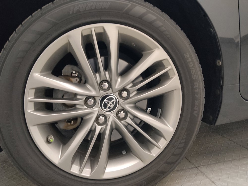 Used 2015 Toyota Camry SE FWD image 31