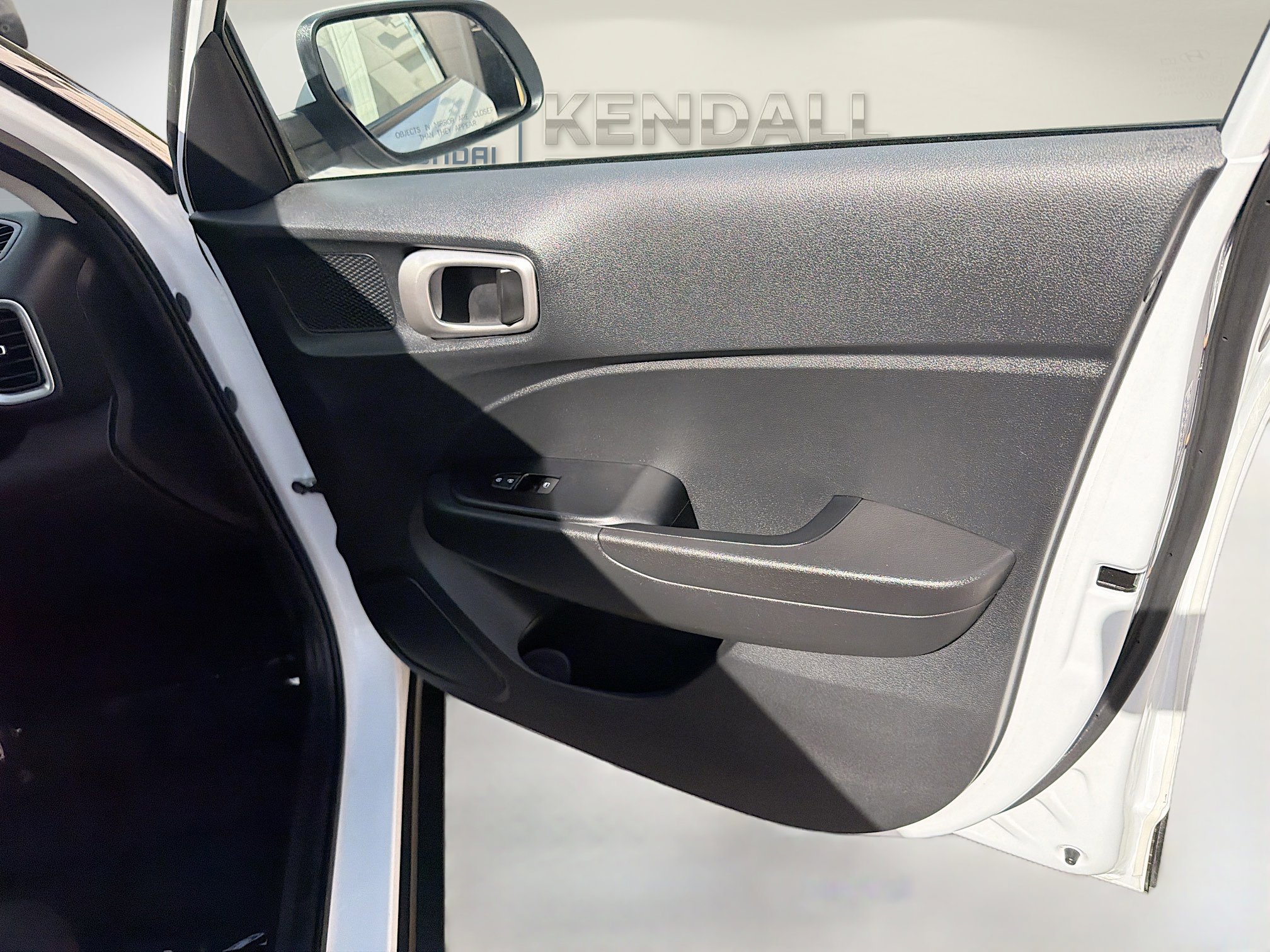 Used 2022 Hyundai Venue SE FWD image 30