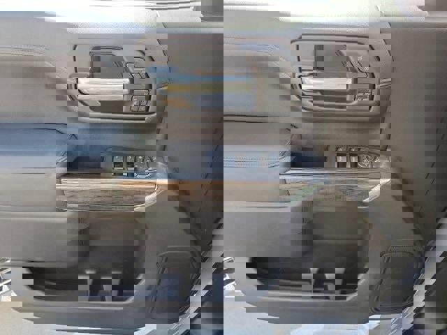 Used 2020 Chevrolet Silverado 1500 LTZ w/ LTZ Plus Package image 26