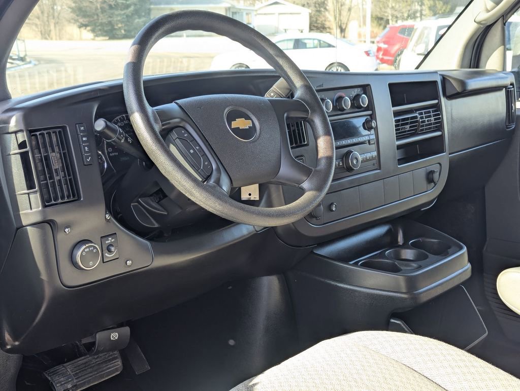 Used 2014 Chevrolet Express 3500 LS image 9
