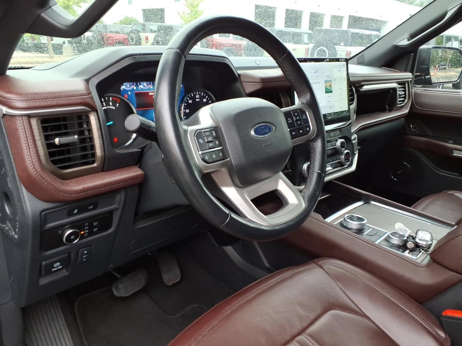 Used 2024 Ford Expedition Max Limited AWD/4WD image 19