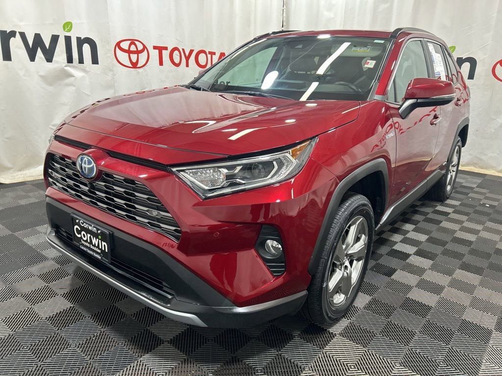 Used 2020 Toyota RAV4 Limited AWD/4WD image 3