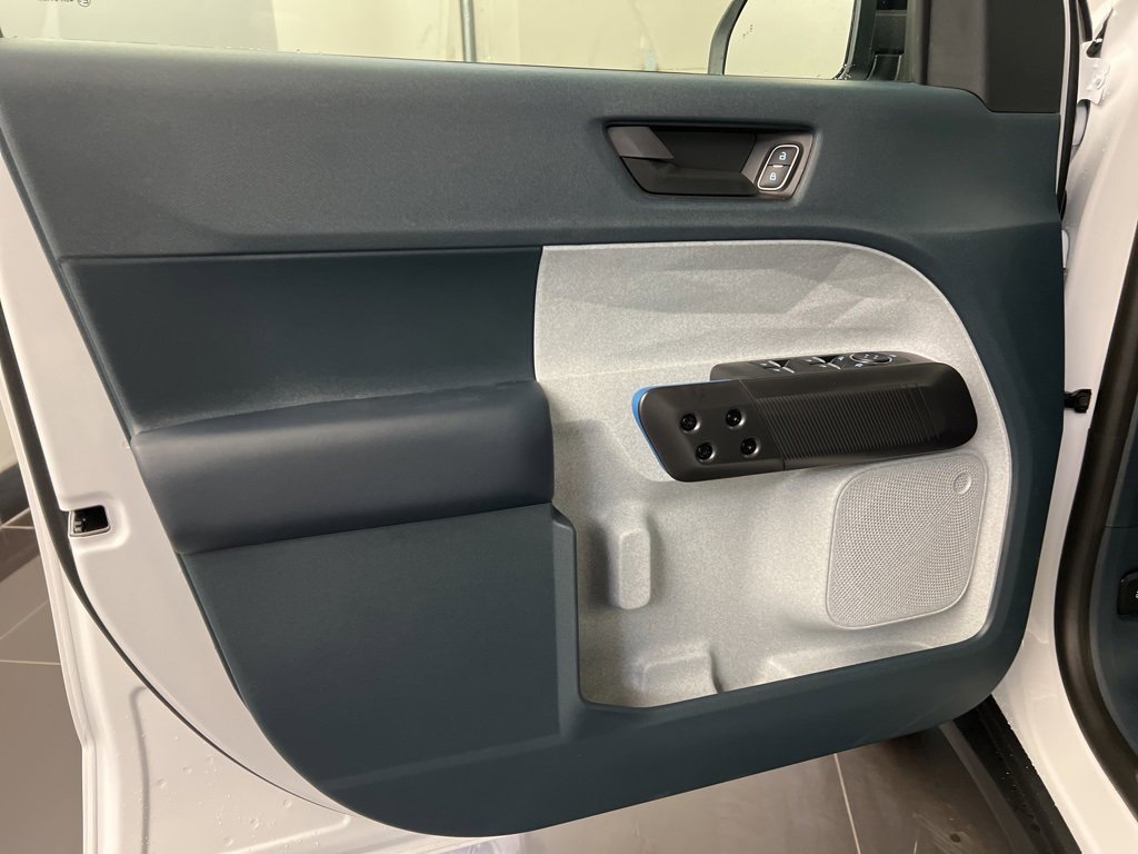 New 2025 Ford Maverick XLT w/ Equipment Group 301A image 28