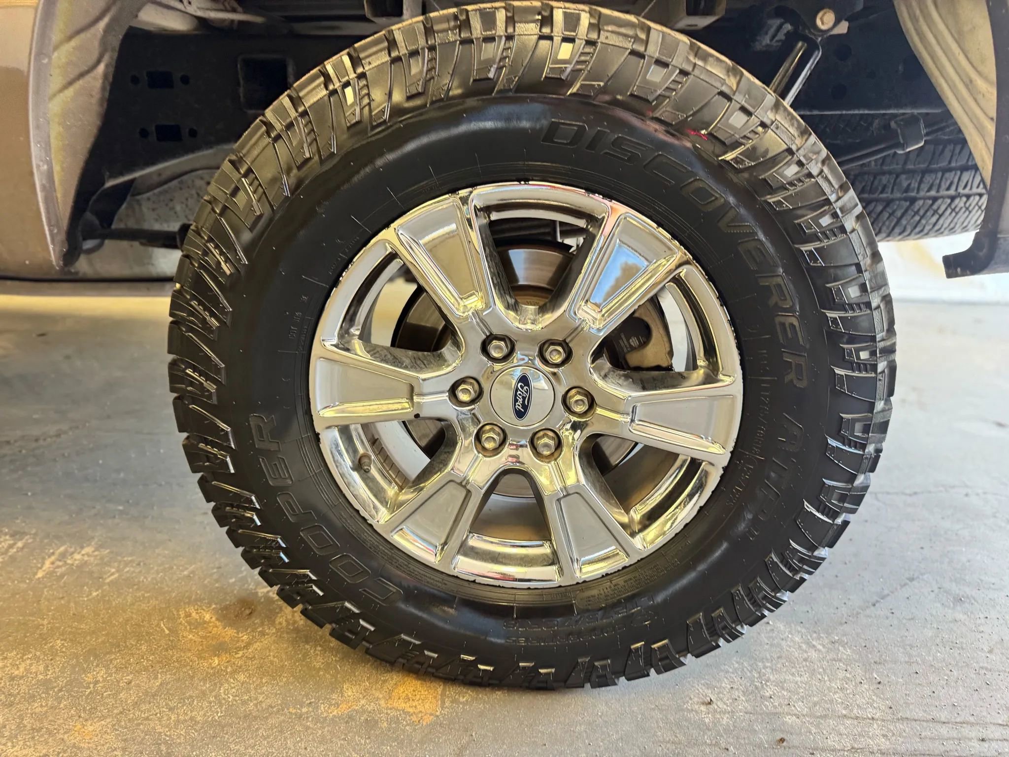 Used 2016 Ford F150 XLT w/ Equipment Group 301A Mid image 9