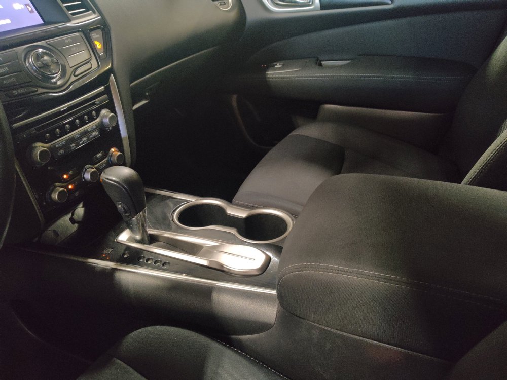 Used 2017 Nissan Pathfinder SV w/ Cargo Package FWD image 26