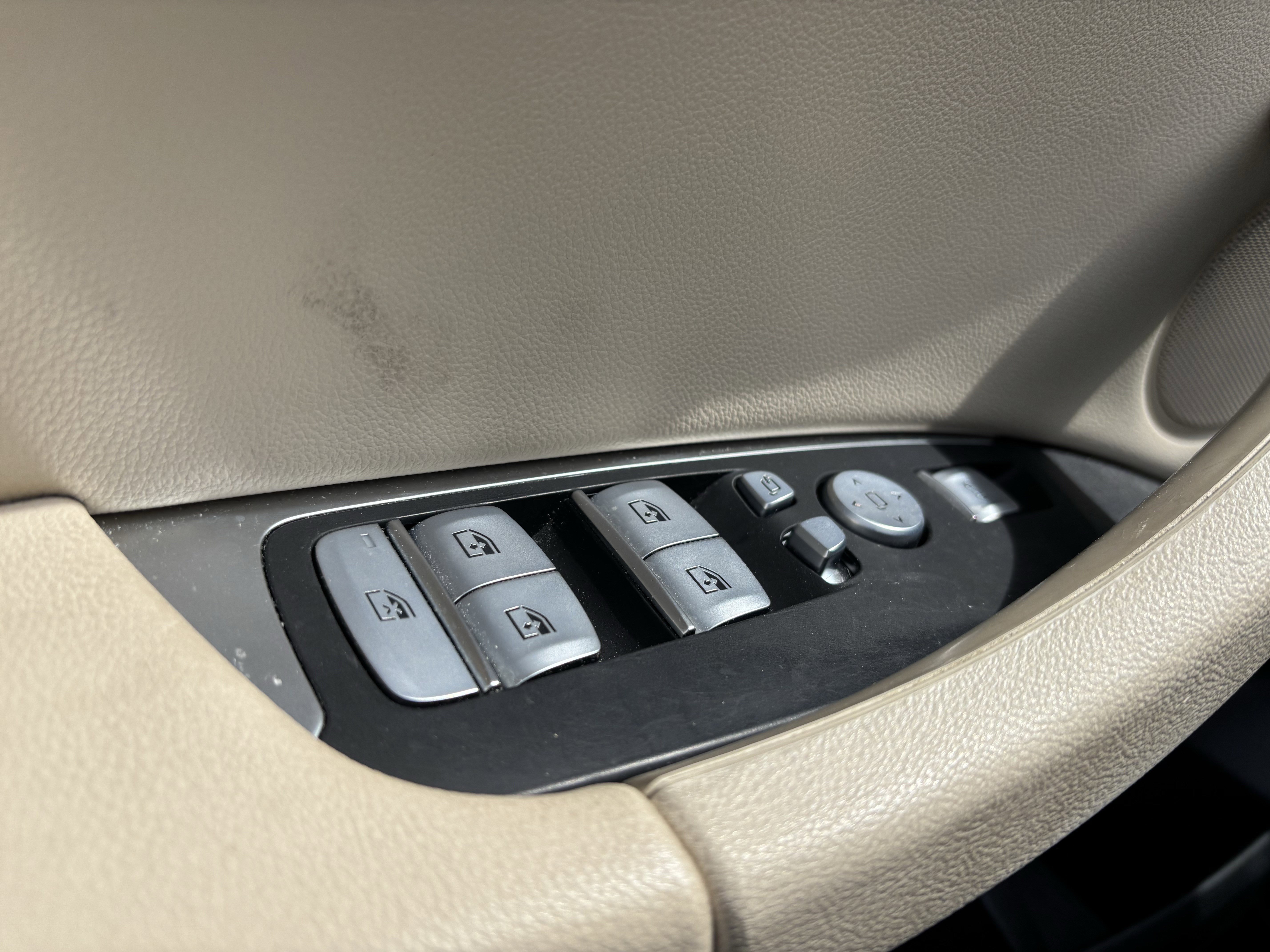 Used 2023 BMW X3 sDrive30i w/ Premium Package image 15