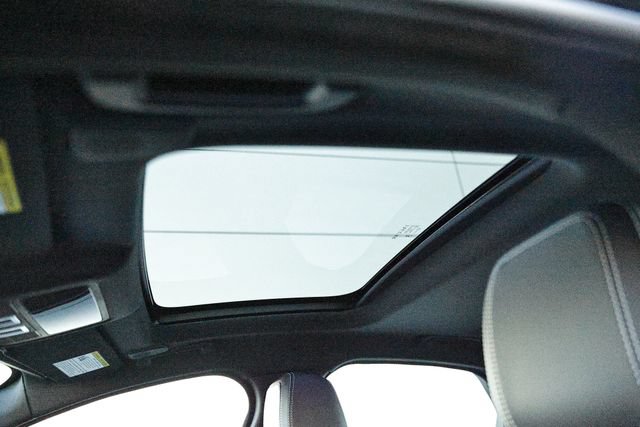 New 2024 Jaguar XF R-Dynamic SE AWD/4WD image 25