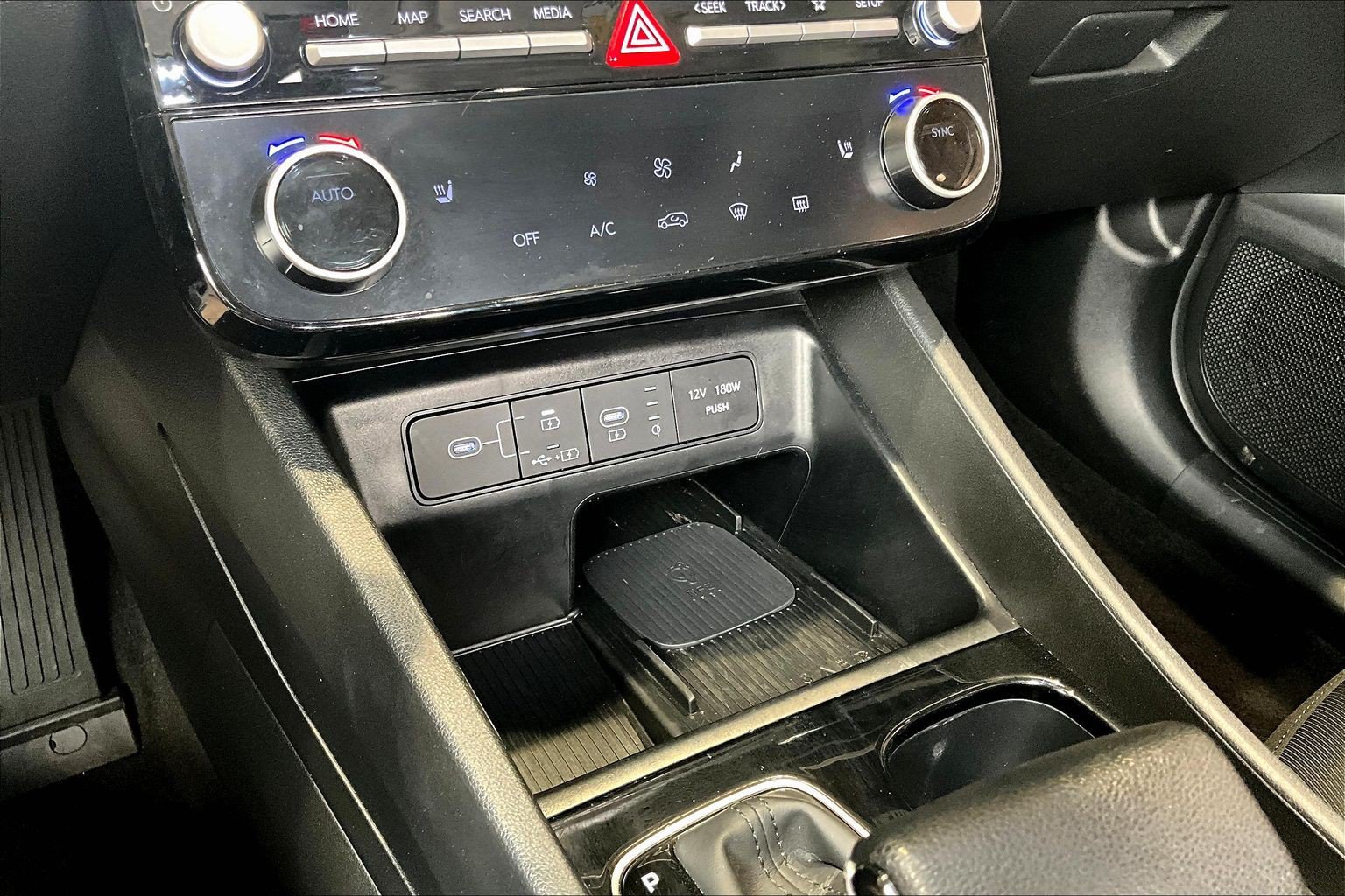 Used 2025 Hyundai Tucson SEL AWD/4WD image 16