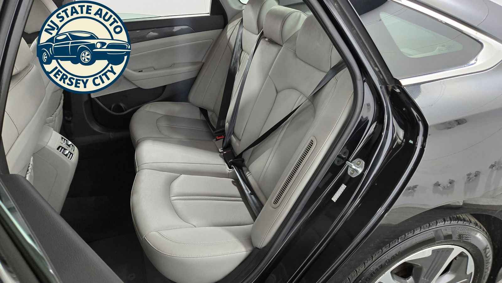 Used 2019 Hyundai Sonata Limited FWD image 29