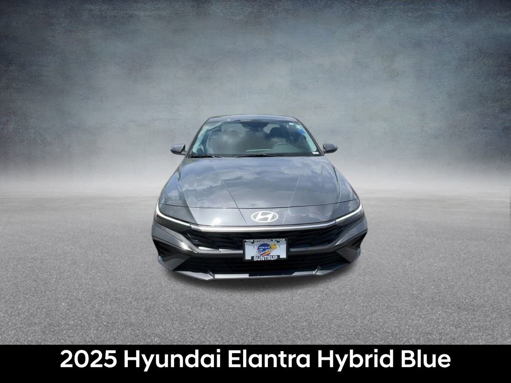 Used 2025 Hyundai Elantra Blue image 3