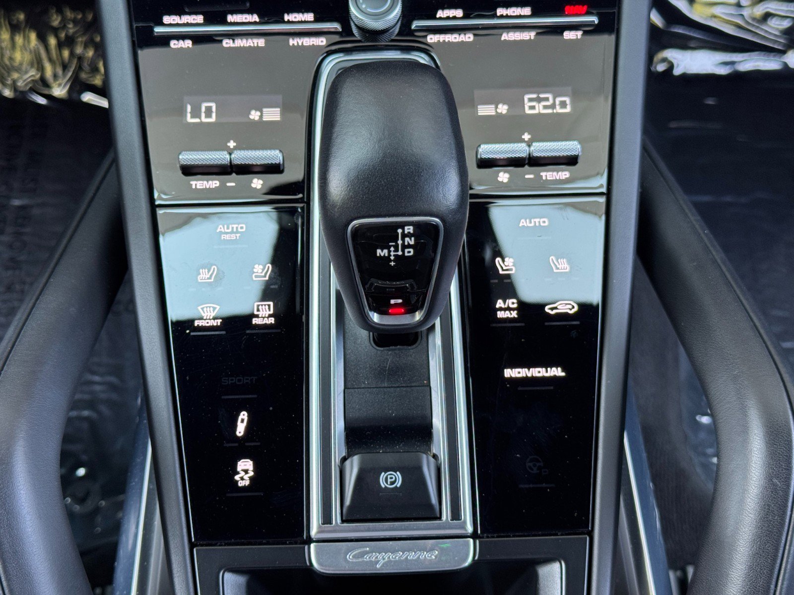 Used 2021 Porsche Cayenne Turbo S image 35