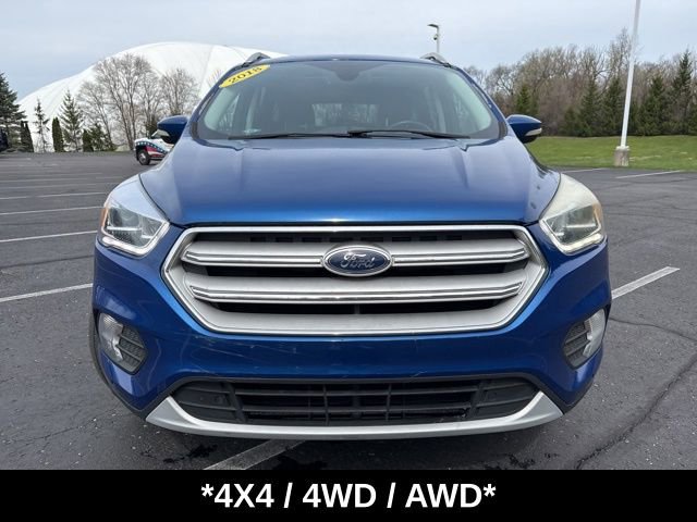Used 2018 Ford Escape Titanium image 2