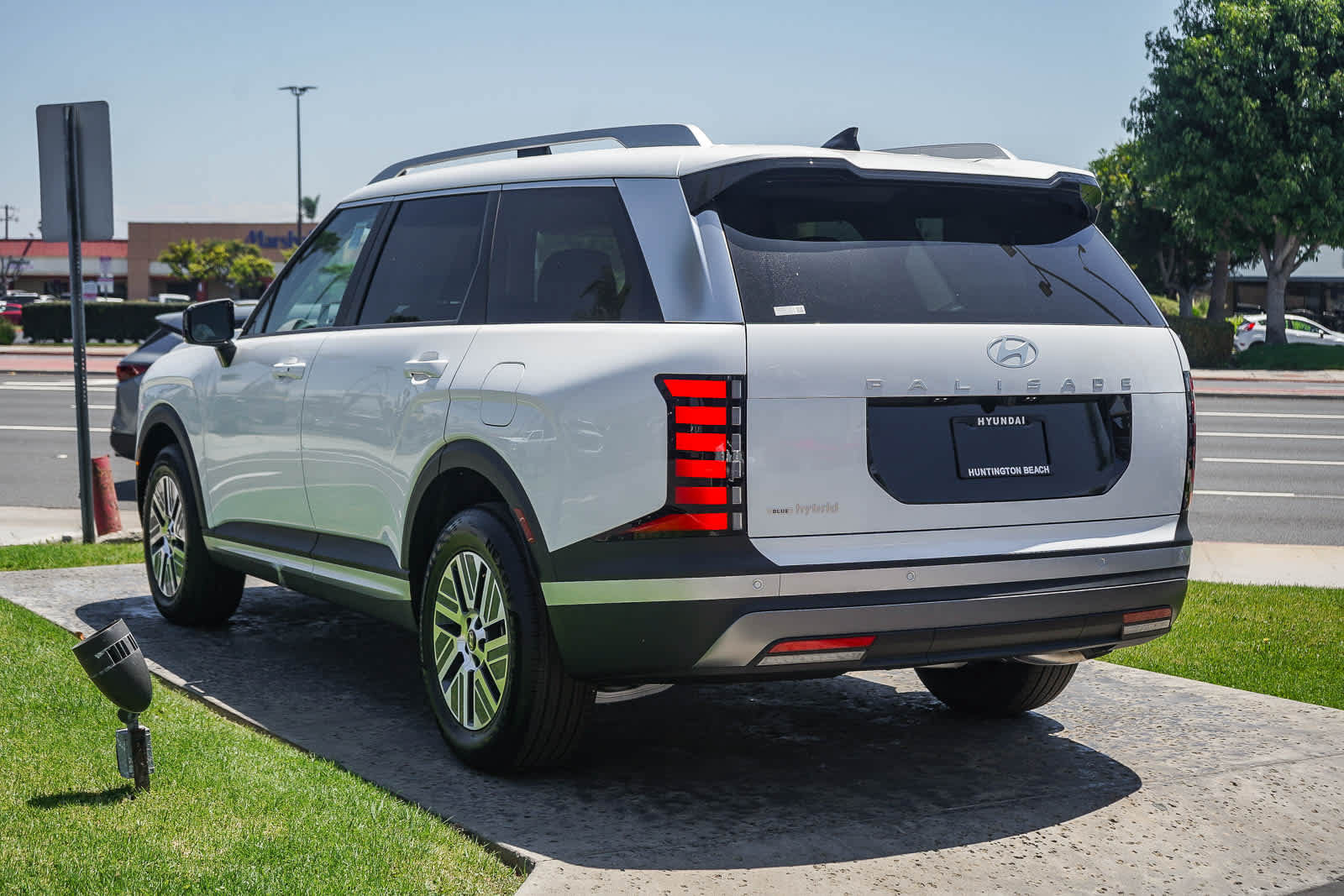 New 2026 Hyundai Palisade FWD Hybrid image 6