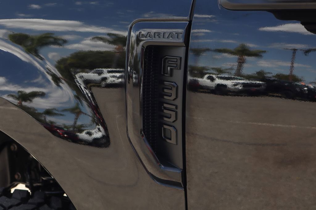 Used 2017 Ford F350 Lariat w/ Lariat Ultimate Package AWD/4WD image 62
