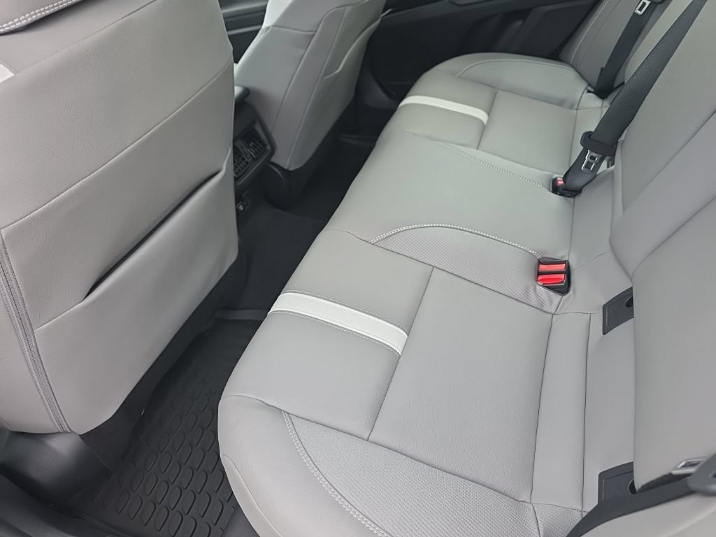 New 2026 Toyota Camry SE FWD image 10