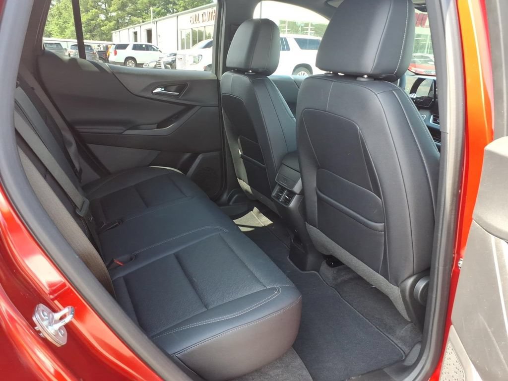 Used 2025 Chevrolet Equinox LT w/ Convenience Package II FWD image 12