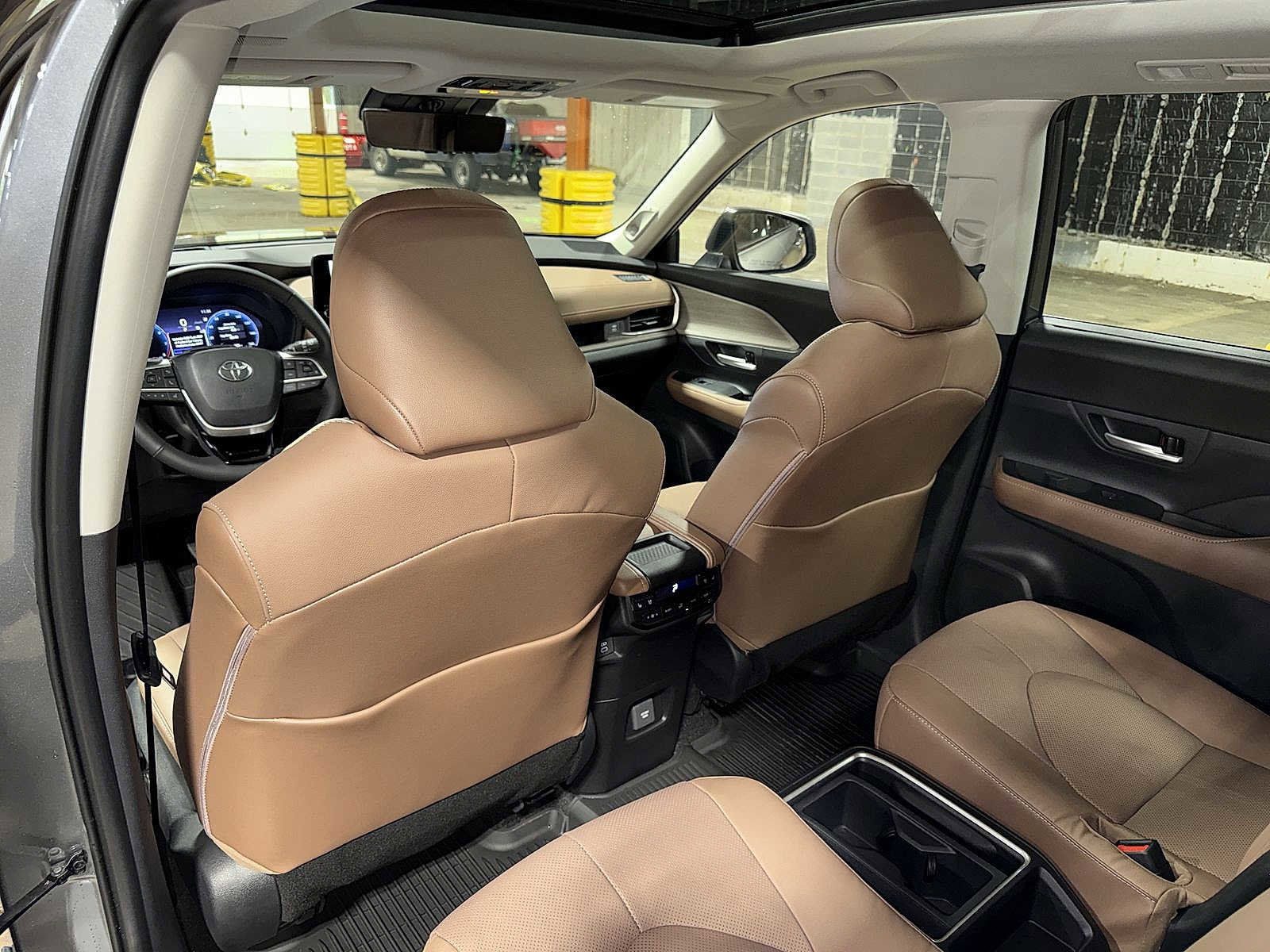 Used 2026 Toyota Grand Highlander Platinum image 30