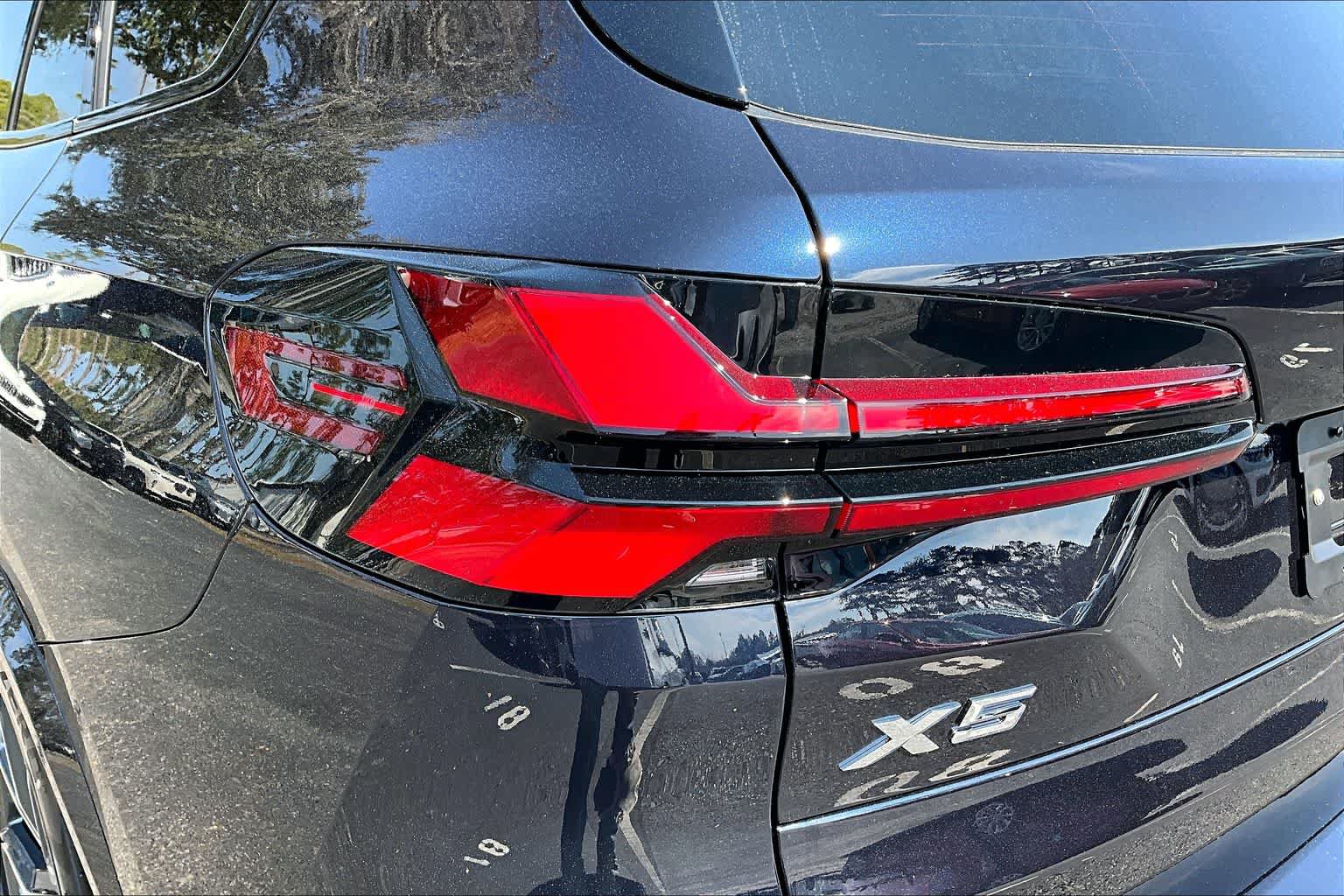 New 2026 BMW X5 sDrive40i w/ M Sport Package RWD image 14