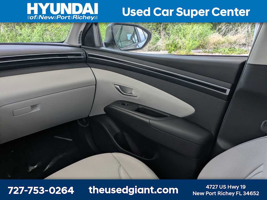 Certified 2024 Hyundai Tucson SEL w/ Convenience Package FWD image 20