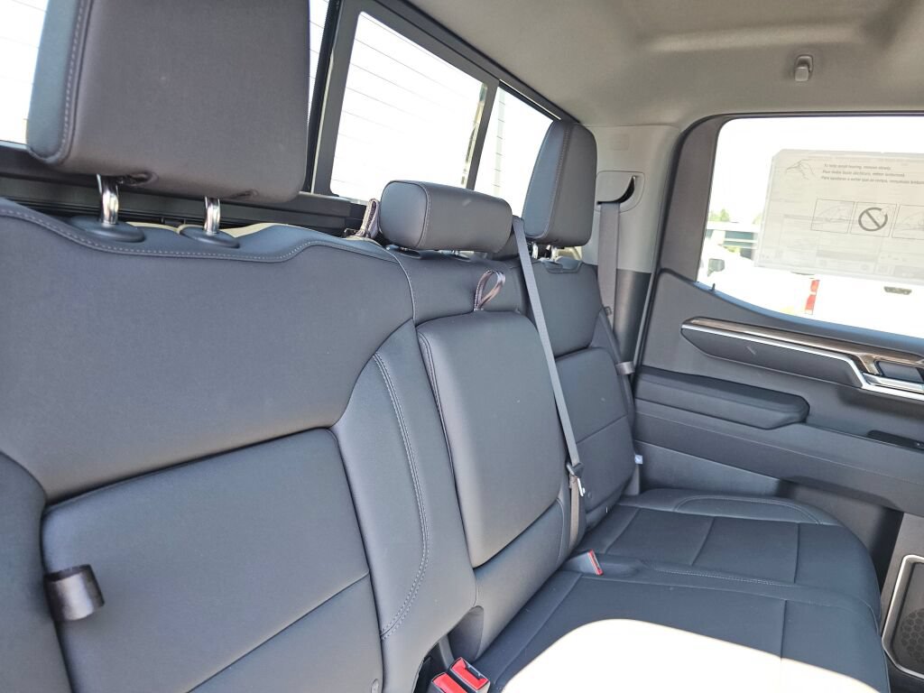 New 2026 Chevrolet Silverado 1500 RST w/ Safety Package AWD/4WD image 32